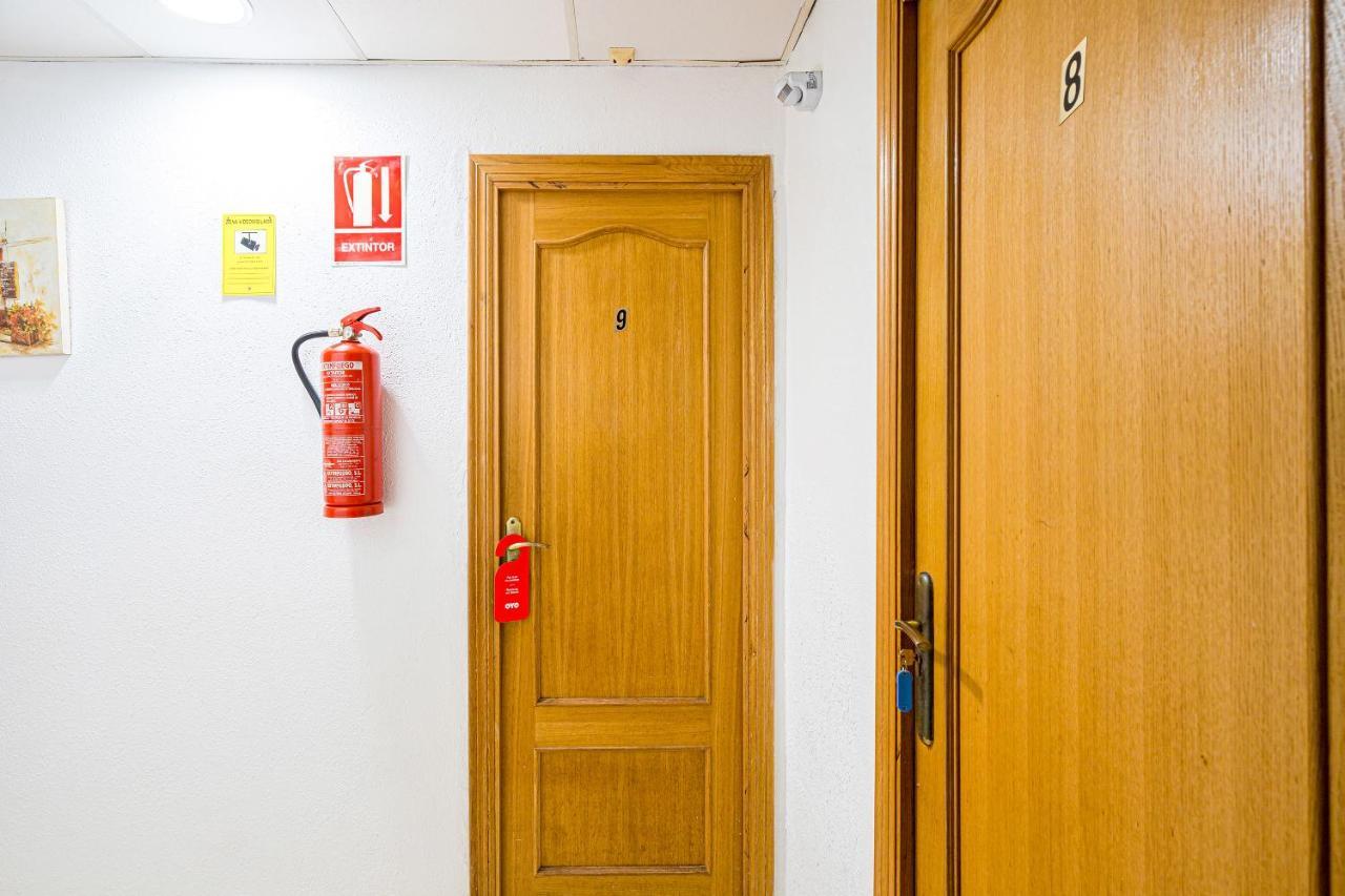Pension Ayuntamiento Alicante Luaran gambar