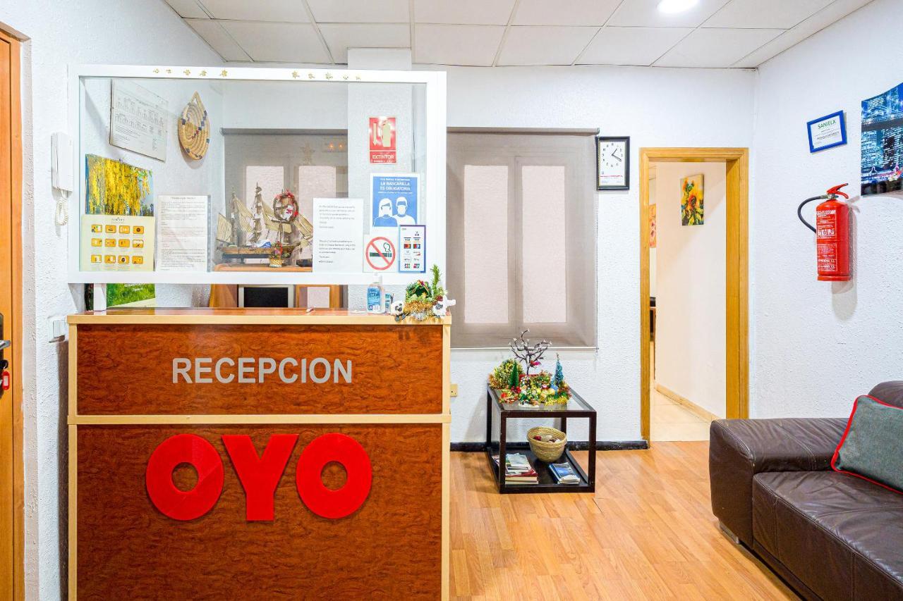 Pension Ayuntamiento Alicante Luaran gambar