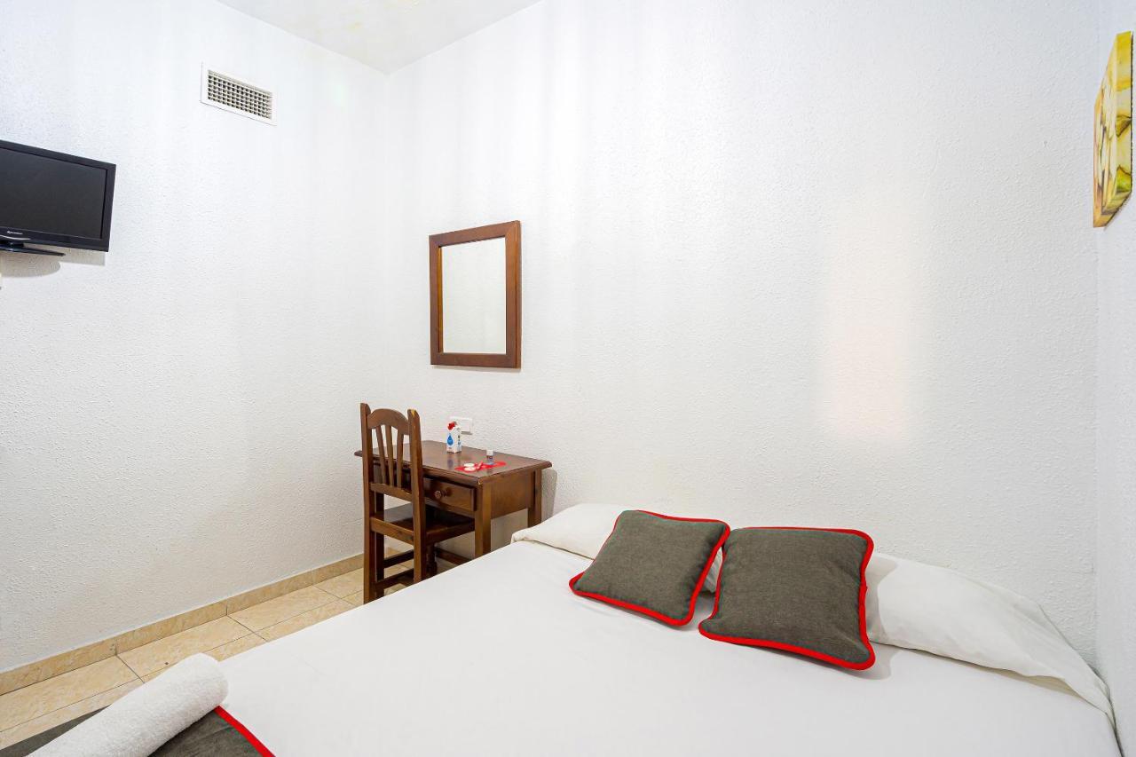 Pension Ayuntamiento Alicante Luaran gambar