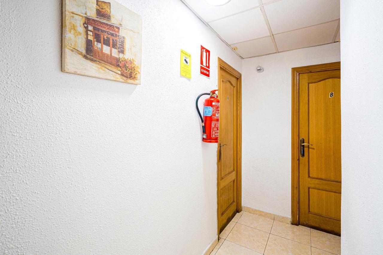 Pension Ayuntamiento Alicante Luaran gambar