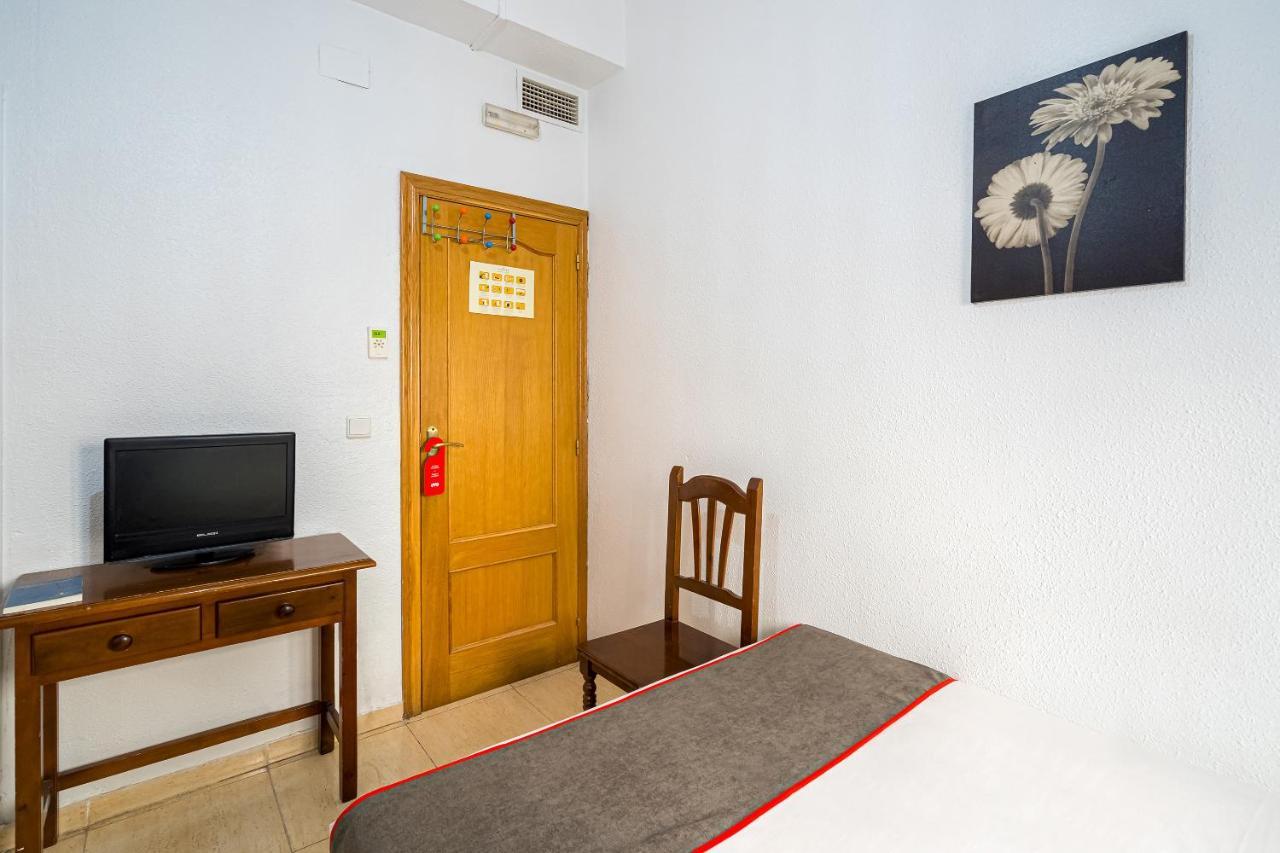 Pension Ayuntamiento Alicante Luaran gambar